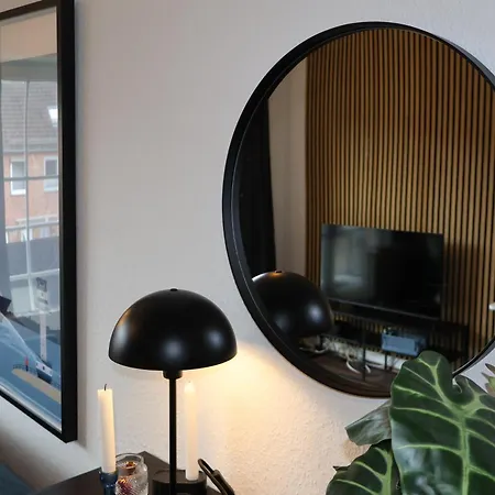Apartment Schoenes Mit Balkon *